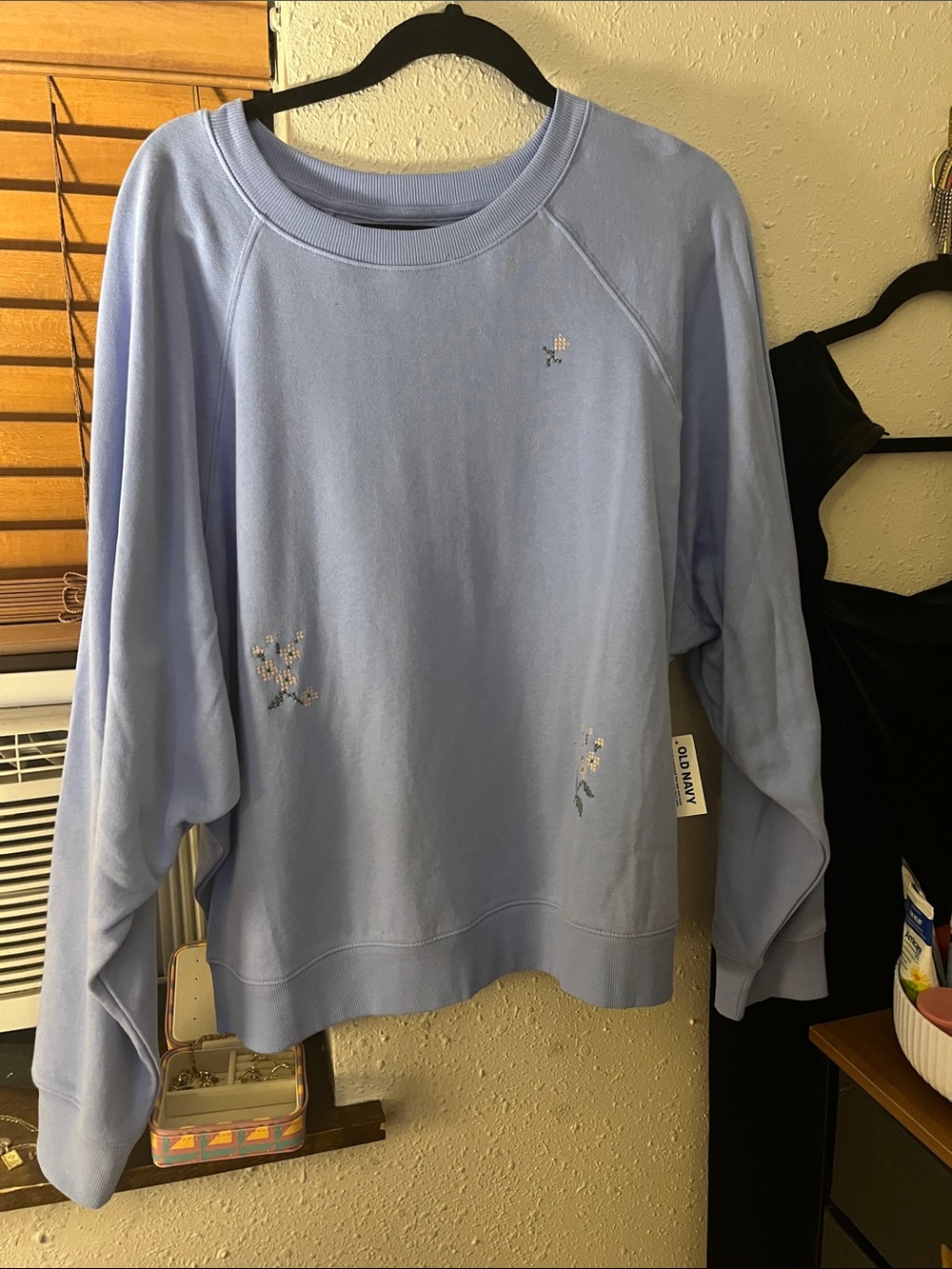 Old Navy Light Blue Floral Embroidered Crewneck Sweatshirt